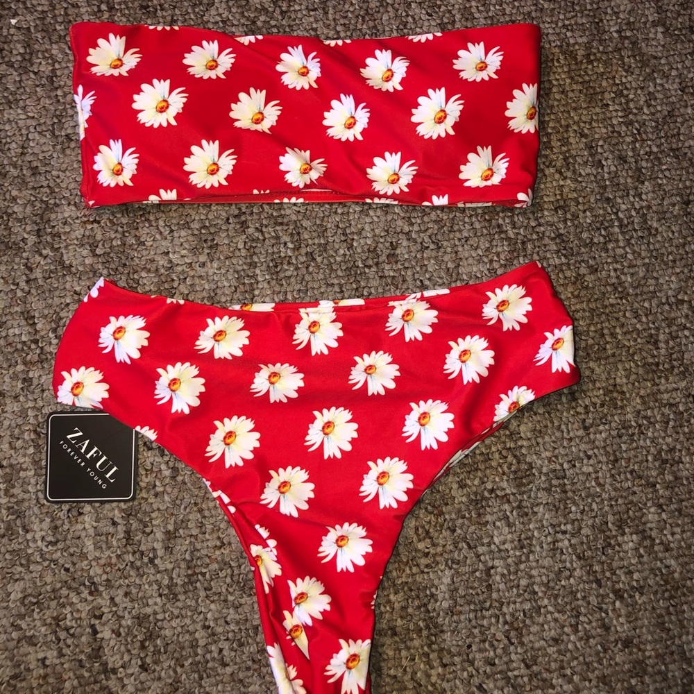 ZAFUL Strapless High-Waisted Bikini